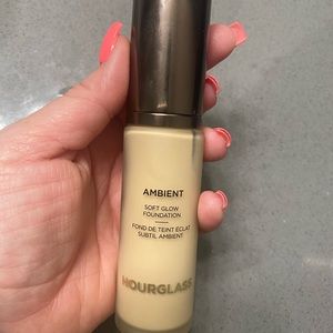 Hour glass 3.5 color foundation.